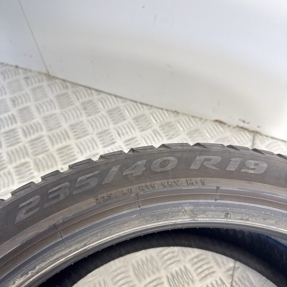 Gomme Usate 235 40 R19 XL 96V PIRELLI SOTTOZERO 3 74% Invernali | Gomme Usate | PrimaGomme.it Gomme usate 235 40 R19 PIRELLI SOTTOZERO 3 - foto 3