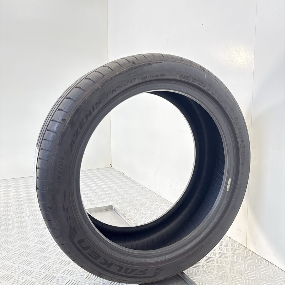 Gomma Usata 225 45 R18 XL 95Y Falken Azenis FK520 Estivo | Gomme Usate | PrimaGomme.it Gomma usata 225 45 R18 Falken Azenis FK520 - foto 7