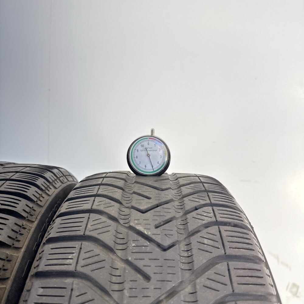 Gomme Usate 195 50 R15 82T Pirelli Snowcontrol Serie 3 Winter 190 71% Invernali | Gomme Usate | PrimaGomme.it Gomme usate 195 50 R15 Pirelli Snowcontrol Serie 3 Winter 190 - foto 9