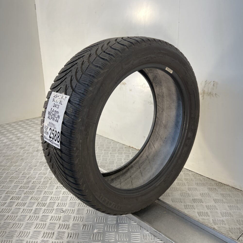 Gomma usata MICHELIN Alpin A4 225/45 R17 94H – foto 04 | Prima Gomme MICHELIN Alpin A4 225/45 R17 94H, dettaglio fotografico 4