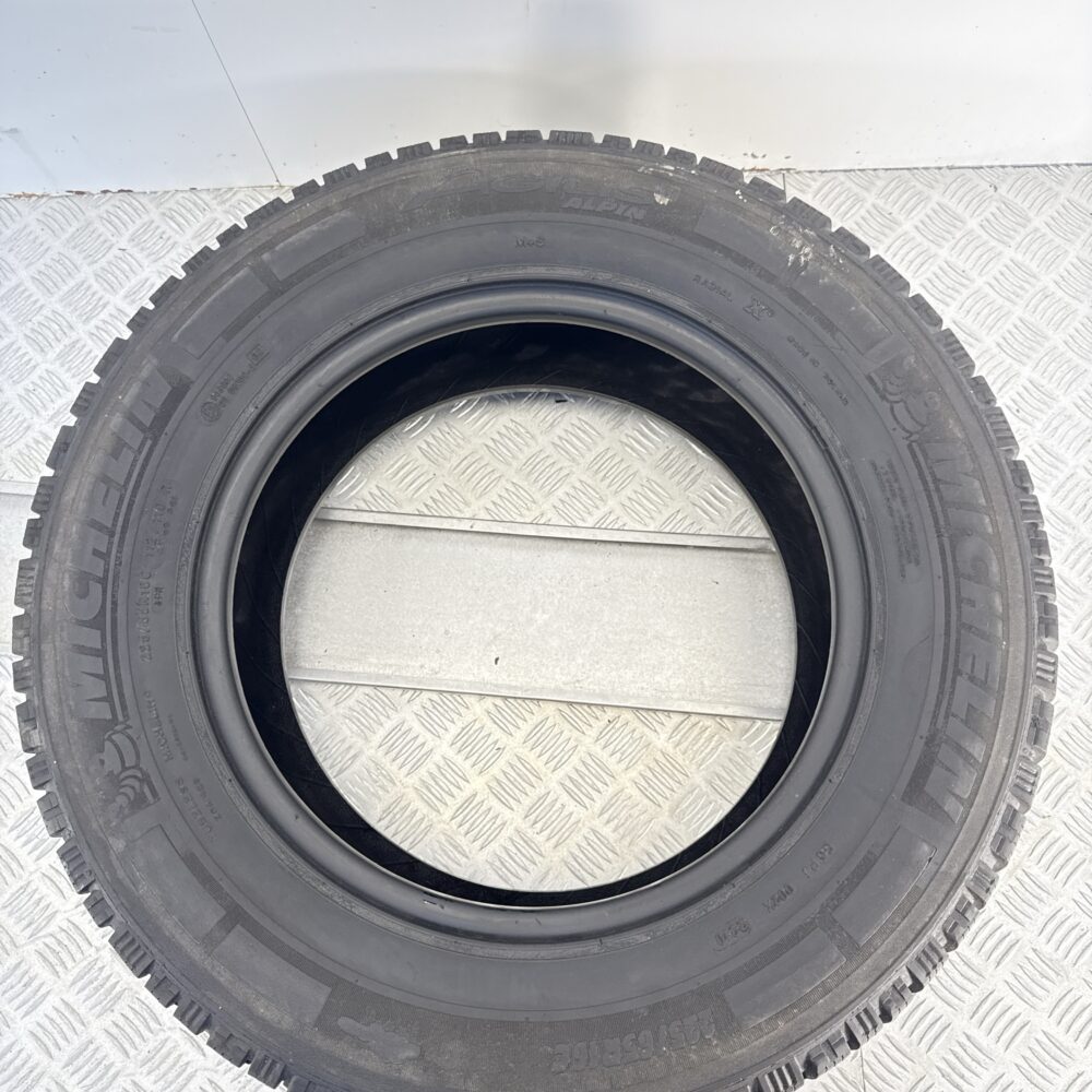 Gomma Usata 225 65 R16C 112/110R Michelin Agilis Alpin 87% Invernale | Gomme Usate | PrimaGomme.it Gomma usata 225 65 R16C Michelin Agilis Alpin - foto 5