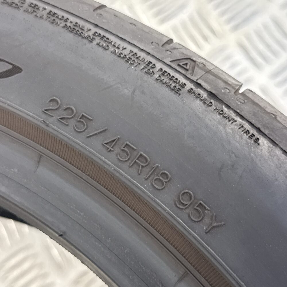 Gomma Usata 225 45 R18 XL 95Y Falken Azenis FK520 Estivo | Gomme Usate | PrimaGomme.it Gomma usata 225 45 R18 Falken Azenis FK520 - foto 2