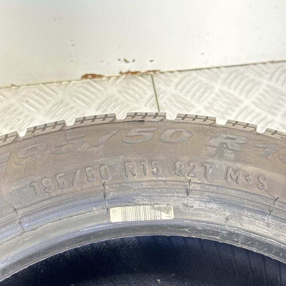 Gomme Usate 195 50 R15 82T Pirelli Snowcontrol Serie 3 Winter 190 71% Invernali | Gomme Usate | PrimaGomme.it Gomme usate 195 50 R15 Pirelli Snowcontrol Serie 3 Winter 190 - foto 3