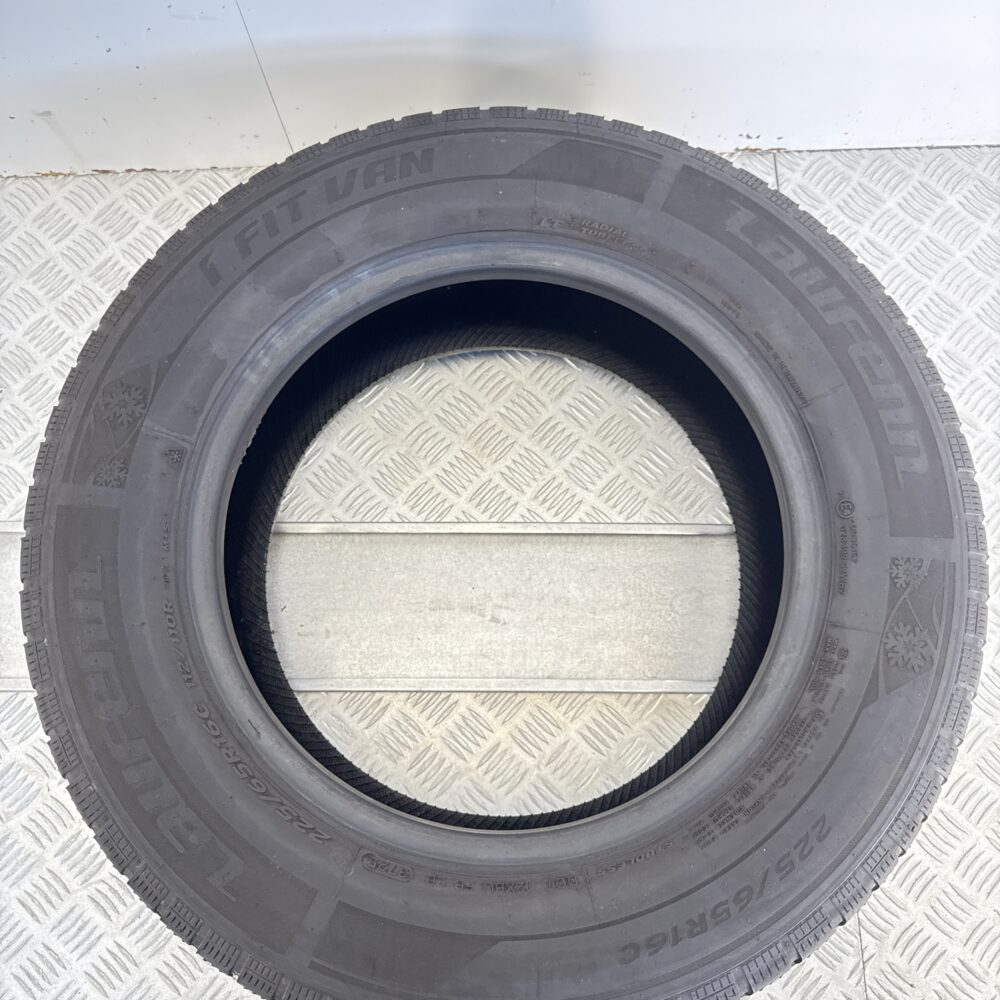 Gomme Usate 225 65 R16C 112/110R Laufenn I Fit Van Invernali | Gomme Usate | PrimaGomme.it Gomme usate 225 65 R16C Laufenn I Fit Van - foto 4