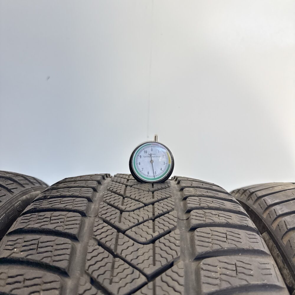 Gomme Usate 235 40 R19 XL 96V PIRELLI SOTTOZERO 3 74% Invernali | Gomme Usate | PrimaGomme.it Gomme usate 235 40 R19 PIRELLI SOTTOZERO 3 - foto 15