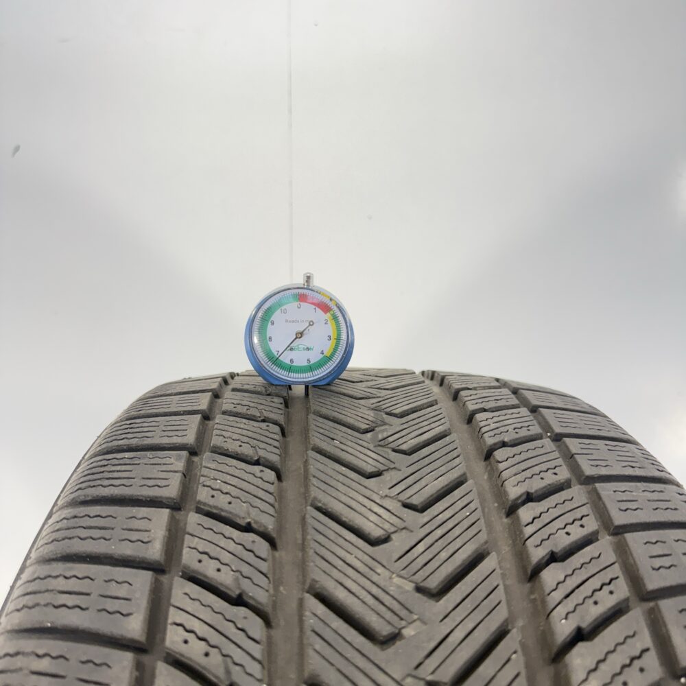 Gomma Usata 265 35 R20 XL 99V GripMax Suregrip Pro Winter 85% Invernale | Gomme Usate | PrimaGomme.it Gomma usata 265 35 R20 GripMax Suregrip Pro Winter - foto 9