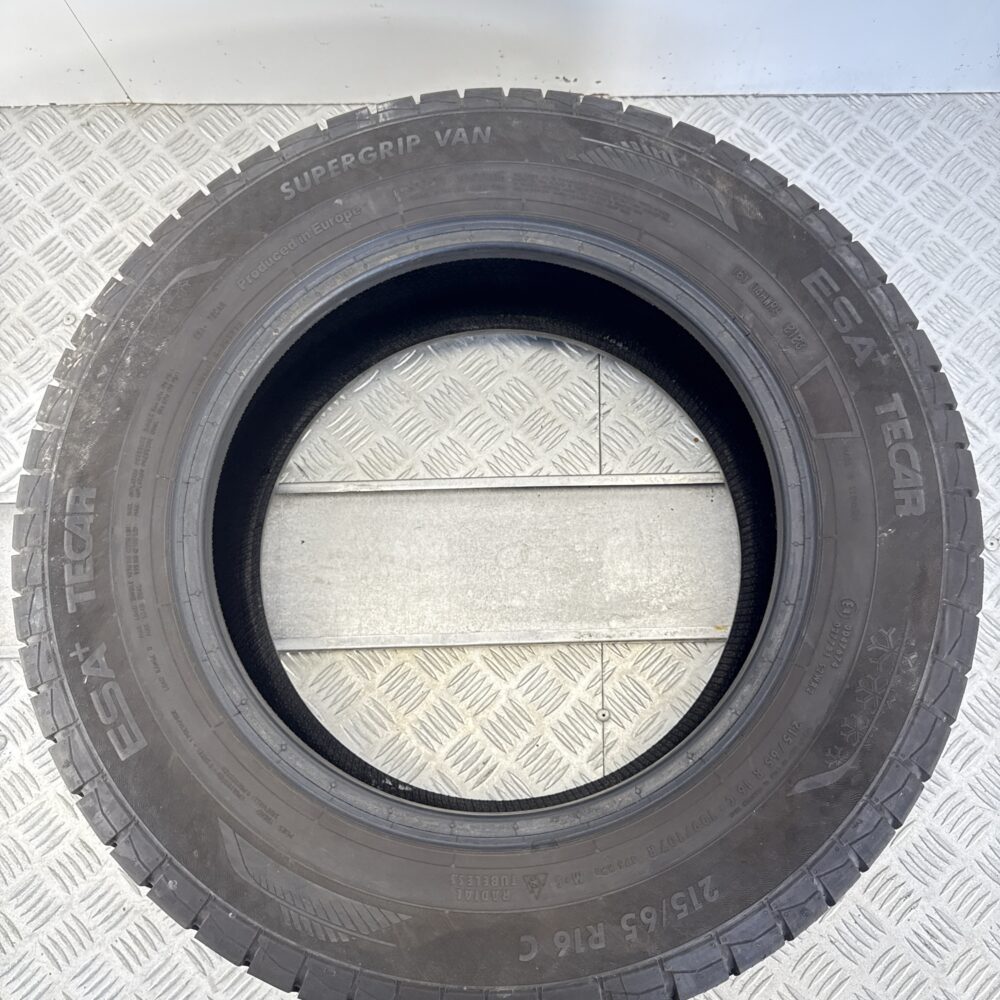 Gomme Usate 215 65 R16C 109/107R Esa Tecar Supergrip Van Invernali | Gomme Usate | PrimaGomme.it Gomme usate 215 65 R16C Esa Tecar Supergrip Van - foto 4