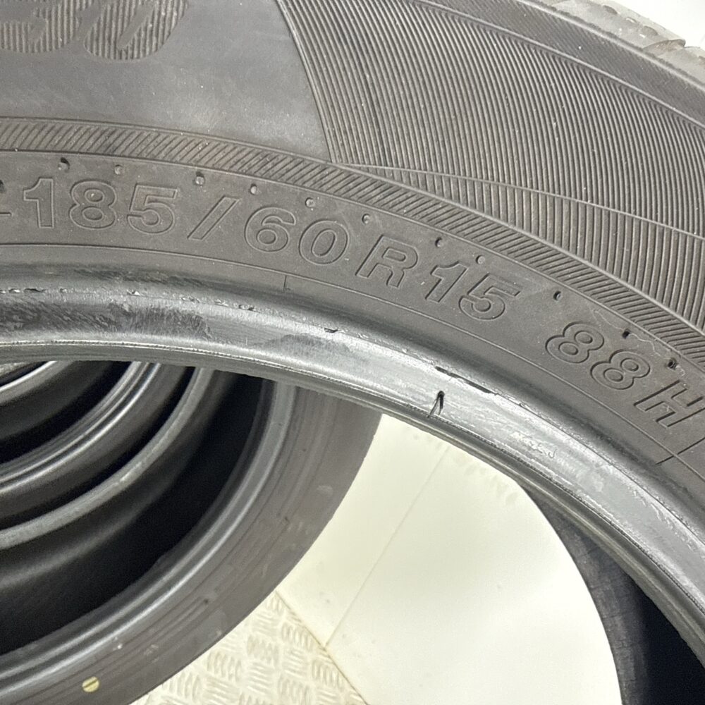 Gomme Usate 185 60 R15 XL 88H Yokohama BluEarth-FE AE30 83% Estive | Gomme Usate | PrimaGomme.it Gomme usate 185 60 R15 Yokohama BluEarth-FE AE30 - foto 2
