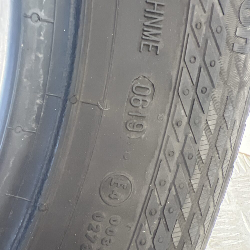 Gomma Usata 215 70 R15C 109/107R Continental VanContact 4Season 4 Stagioni | Gomme Usate | PrimaGomme.it Gomma usata 215 70 R15C Continental VanContact 4Season - foto 5