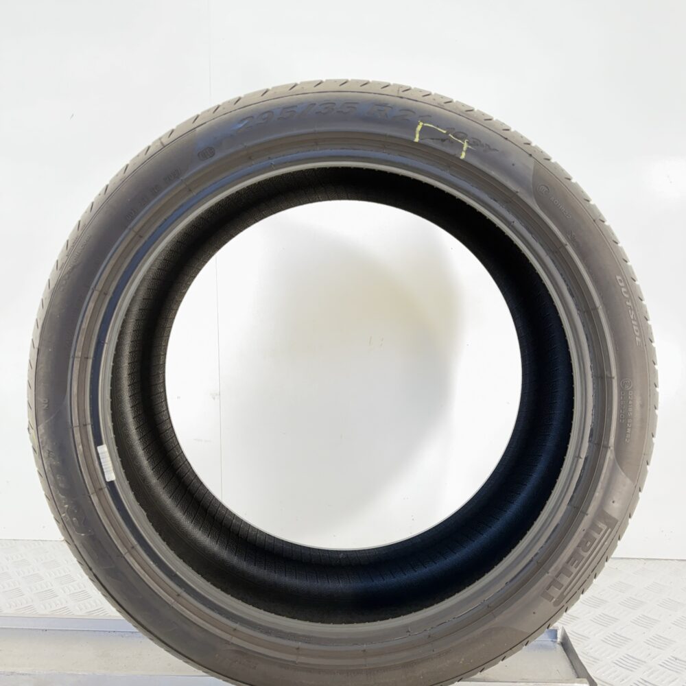 Gomme Usate 295 35 R21 103Y Pirelli P Zero 83% Estive | Gomme Usate | PrimaGomme.it Gomme usate 295 35 R21 Pirelli P Zero - foto 6