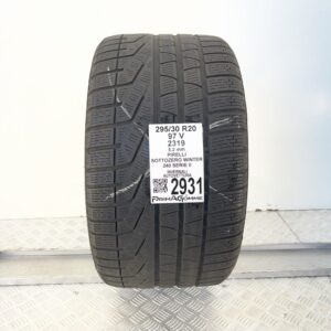Gomma Usata 295 30 R20 97V Pirelli Sottozero Winter 240 Serie II Invernale