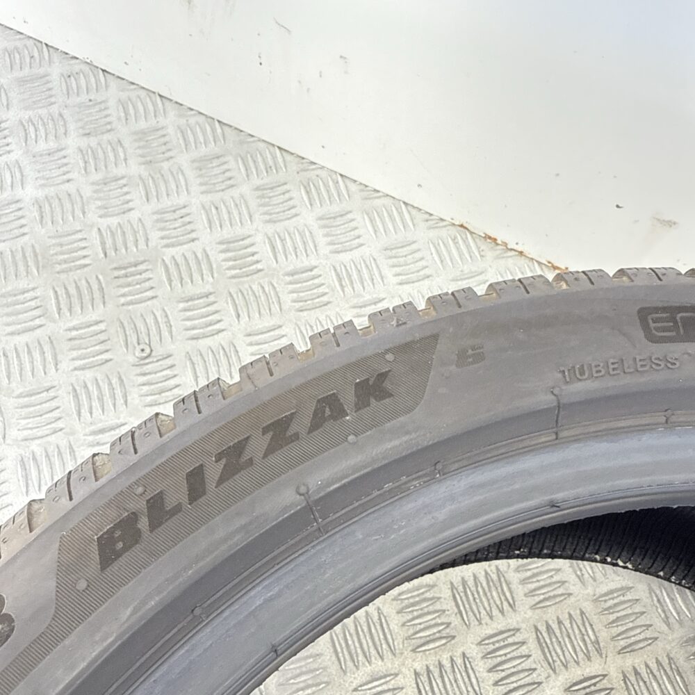 Gomme Usate 245 40 R19 XL 98W Bridgestone Blizzak 6 Invernali | Gomme Usate | PrimaGomme.it Gomme usate 245 40 R19 Bridgestone Blizzak 6 - foto 5