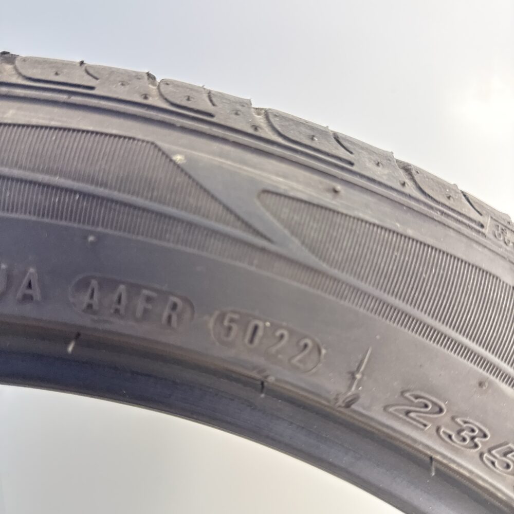 Gomme Usate 235 45 ZR19 95W Nexen NFERA RU1 Estive | Gomme Usate | PrimaGomme.it Gomme usate 235 45 ZR19 Nexen NFERA RU1 - foto 5