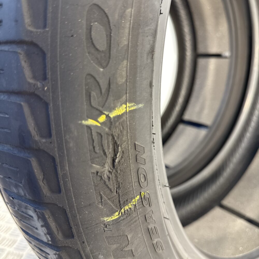 Gomme Usate 285 45 R22 114Y Pirelli Scorpion 0 71% 4 Stagioni | Gomme Usate | PrimaGomme.it Gomme usate 285 45 R22 Pirelli Scorpion 0 - foto 5