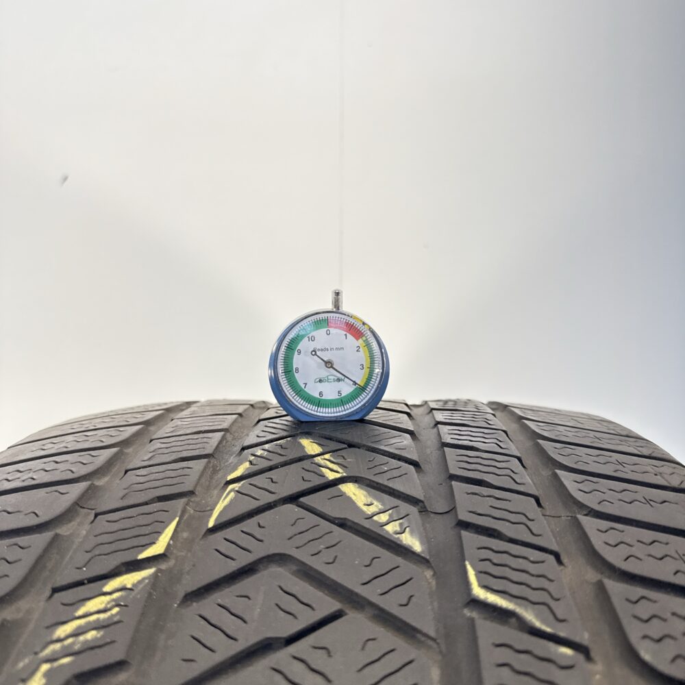 Gomma Usata 305 30 R20 XL 103W Pirelli Sottozero 3 Invernale | Gomme Usate | PrimaGomme.it Gomma usata 305 30 R20 Pirelli Sottozero 3 - foto 8