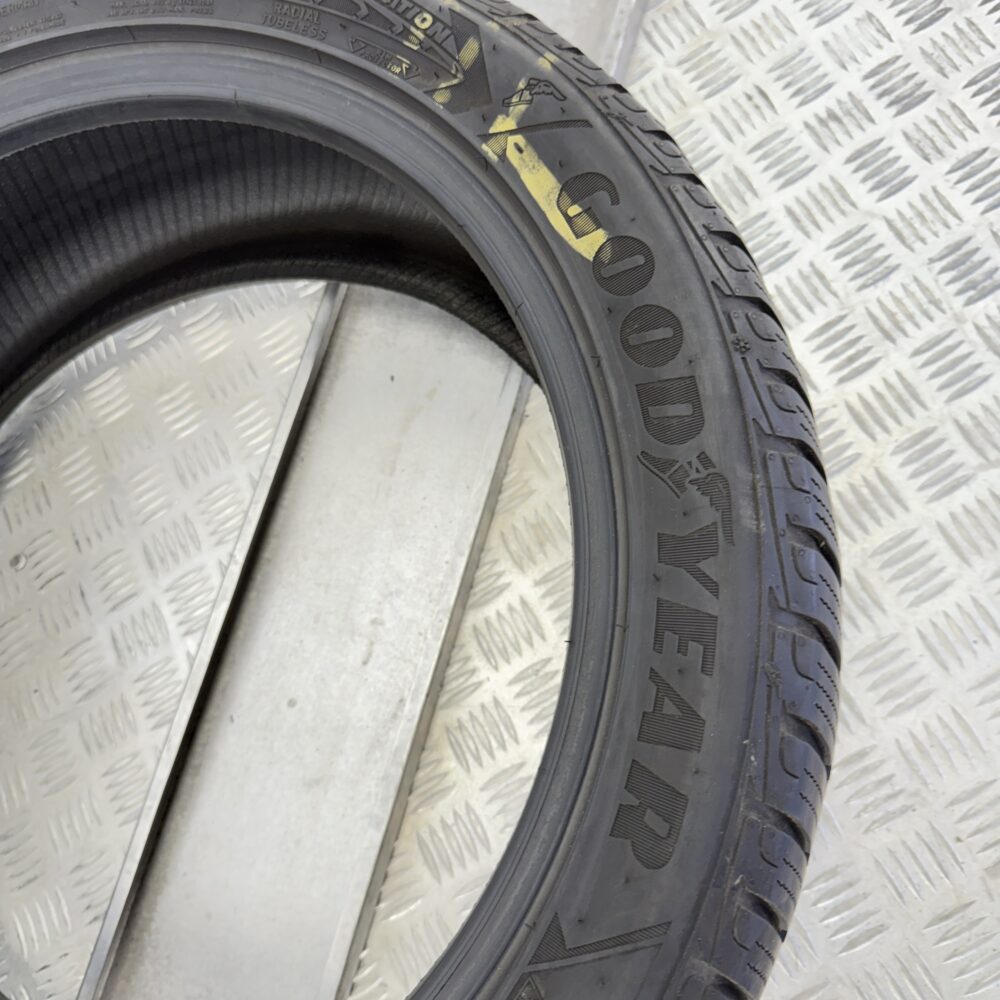 Gomme Usate 225 45 R18 95H GOODYEAR Ultragrip Performance 71% Invernali | Gomme Usate | PrimaGomme.it Gomme usate 225 45 R18 GOODYEAR Ultragrip Performance