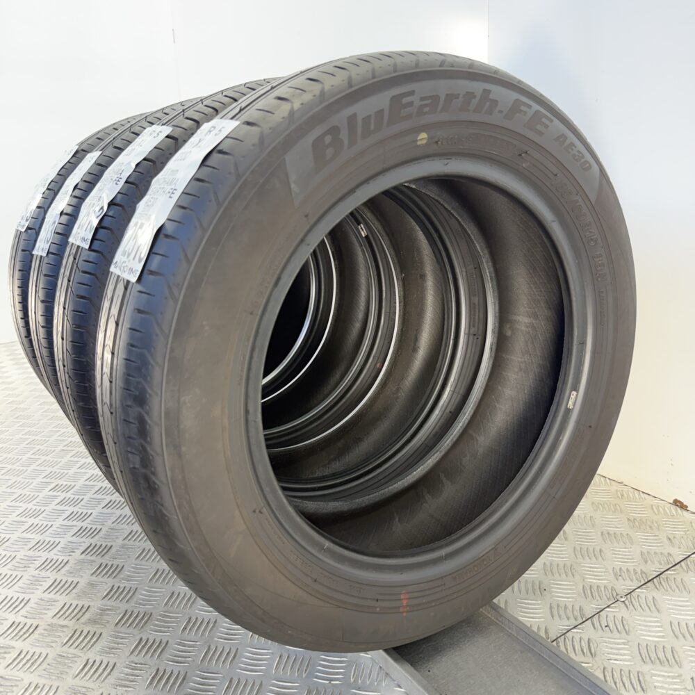 Gomme Usate 185 60 R15 XL 88H Yokohama Bluearth-FE AE30 80% Estive | Gomme Usate | PrimaGomme.it Gomme usate 185 60 R15 Yokohama Bluearth-FE AE30 - foto 11