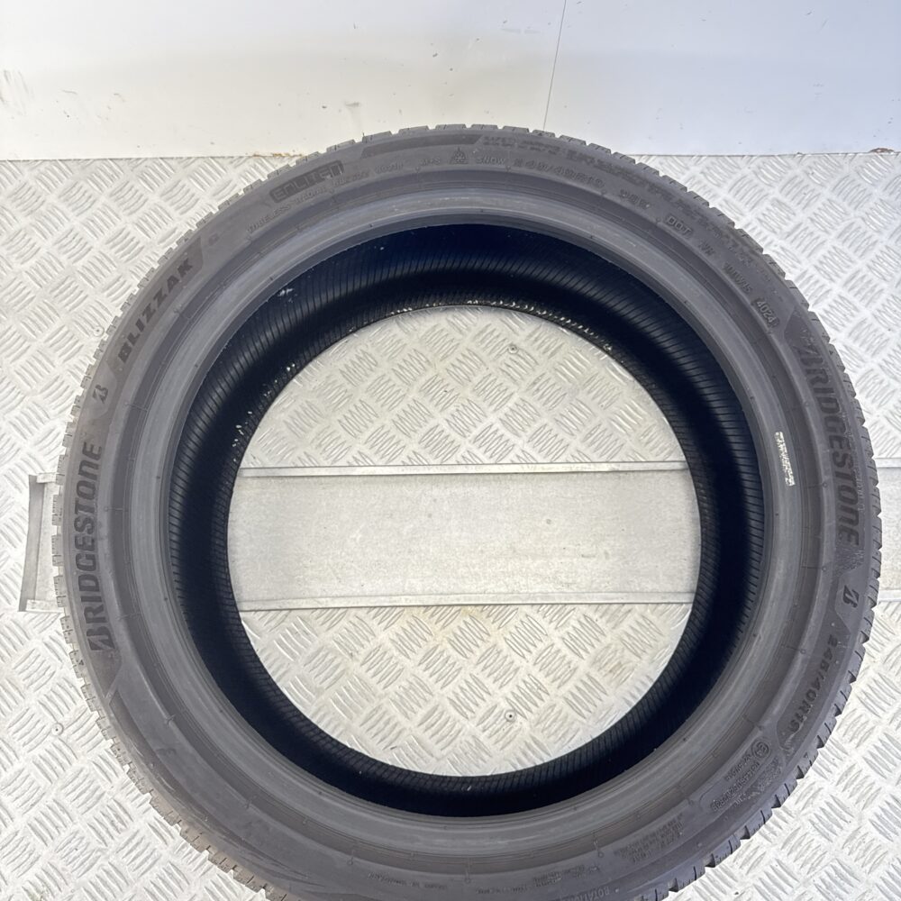 Gomme Usate 245 40 R19 XL 98W Bridgestone Blizzak 6 Invernali | Gomme Usate | PrimaGomme.it Gomme usate 245 40 R19 Bridgestone Blizzak 6 - foto 8