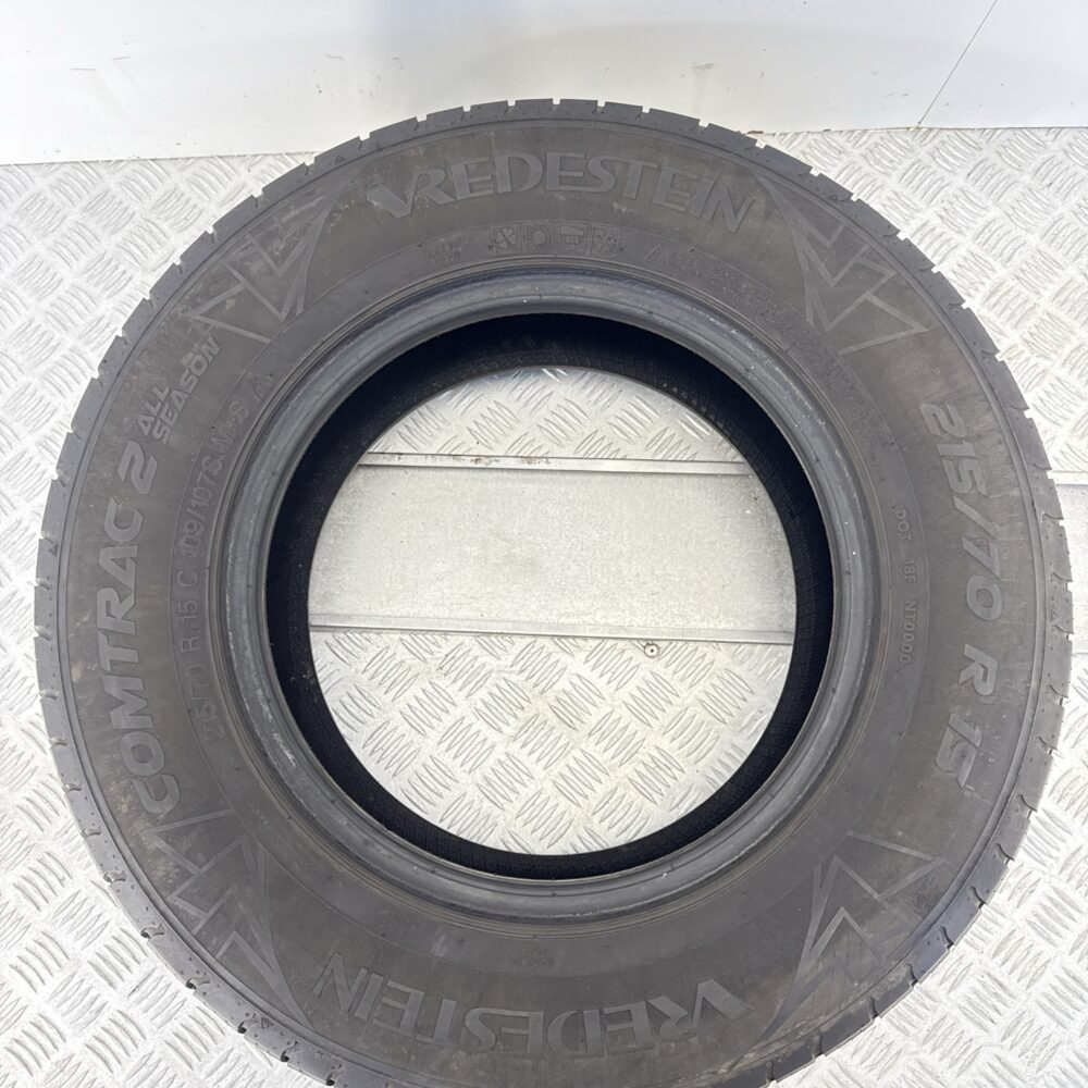 Gomma Usata 215 70 R15C 109/107S Vredestein Comtrac 2 78% 4 Stagioni | Gomme Usate | PrimaGomme.it Gomma usata 215 70 R15C Vredestein Comtrac 2 - foto 4