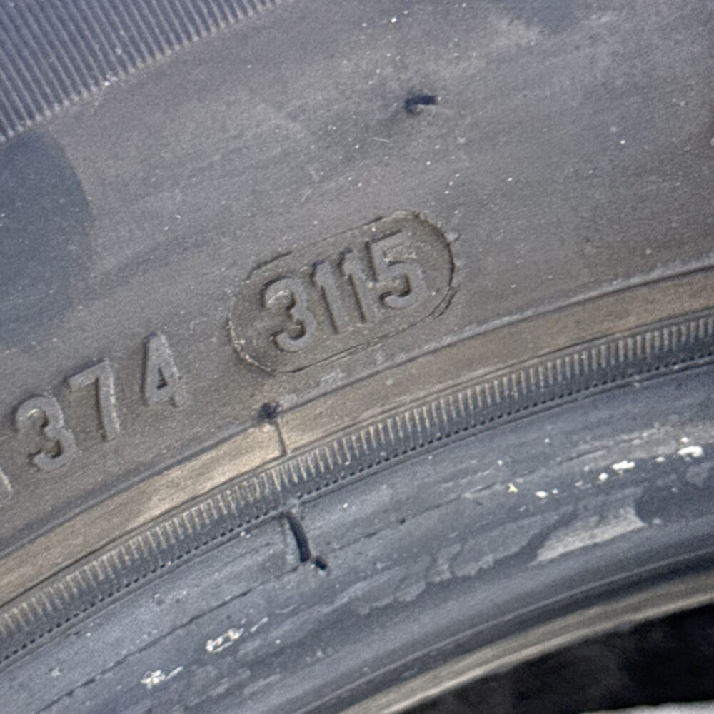 Gomme Usate 195 50 R15 82T Pirelli Snowcontrol Serie 3 Winter 190 71% Invernali | Gomme Usate | PrimaGomme.it Gomme usate 195 50 R15 Pirelli Snowcontrol Serie 3 Winter 190