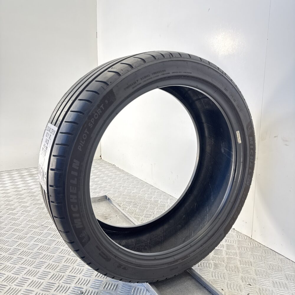 Gomma Usata 225 40 ZR18 XL 92Y MICHELIN Pilot Sport 5 Estivo | Gomme Usate | PrimaGomme.it Gomma usata 225 40 ZR18 MICHELIN Pilot Sport 5 - foto 7
