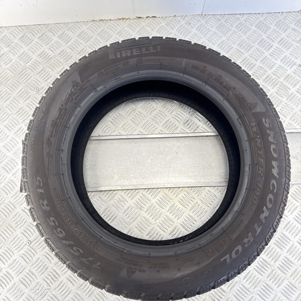 Gomme Usate 175 65 R15 84T Pirelli SnowControl Winter 190 71% Invernali | Gomme Usate | PrimaGomme.it Gomme usate 175 65 R15 Pirelli SnowControl Winter 190 - foto 5