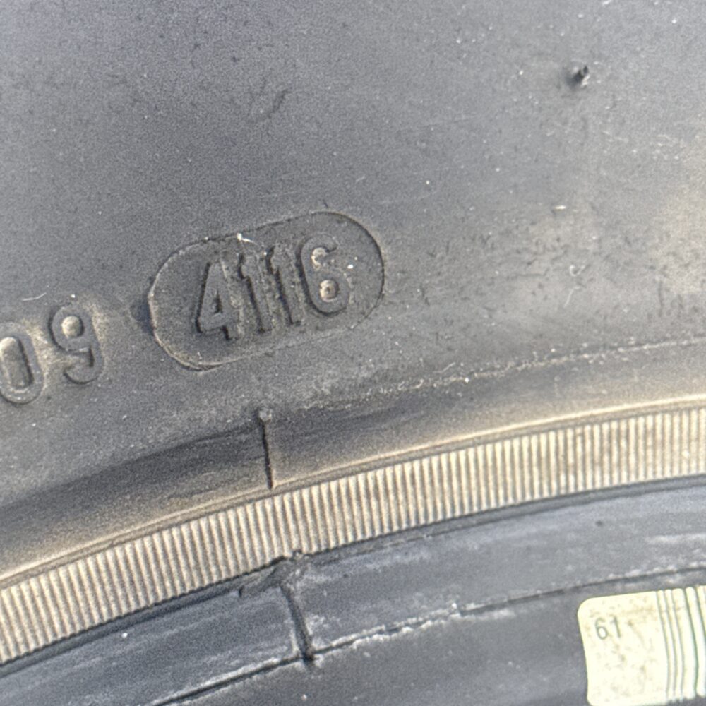 Gomme Usate 215 65 R16 98H Pirelli Sottozero 3 Invernali | Gomme Usate | PrimaGomme.it Gomme usate 215 65 R16 Pirelli Sottozero 3 - foto 2