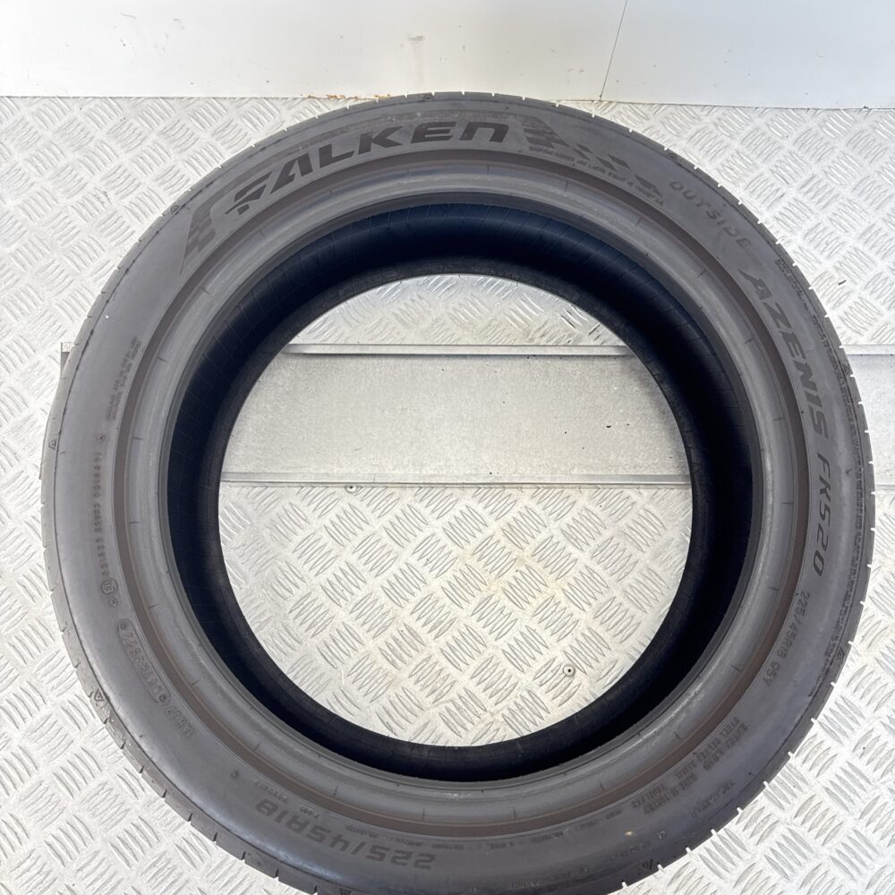 Gomma Usata 225 45 R18 XL 95Y Falken Azenis FK520 Estivo | Gomme Usate | PrimaGomme.it Gomma usata 225 45 R18 Falken Azenis FK520 - foto 5