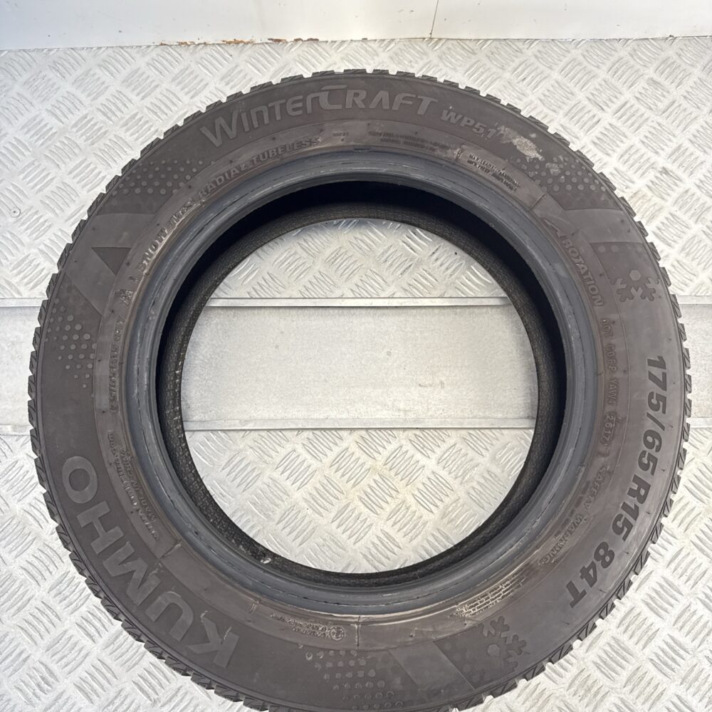 Gomme Usate 175 65 R15 84T Kumho Wintercraft WP51 83% Invernali | Gomme Usate | PrimaGomme.it Kumho Wintercraft WP51 175/65 R15 84T, dettaglio fotografico 11