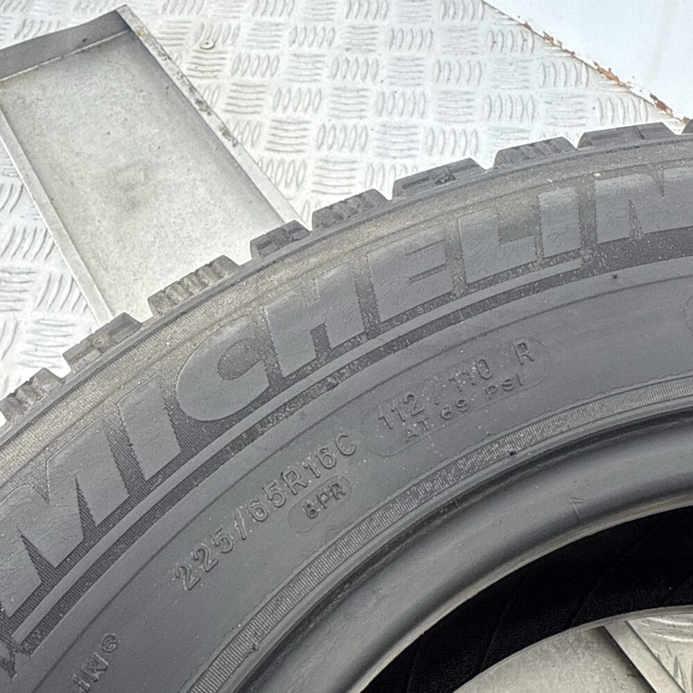 Gomma Usata 225 65 R16C 112/110R Michelin Agilis Alpin 87% Invernale | Gomme Usate | PrimaGomme.it Gomma usata 225 65 R16C Michelin Agilis Alpin - foto 2