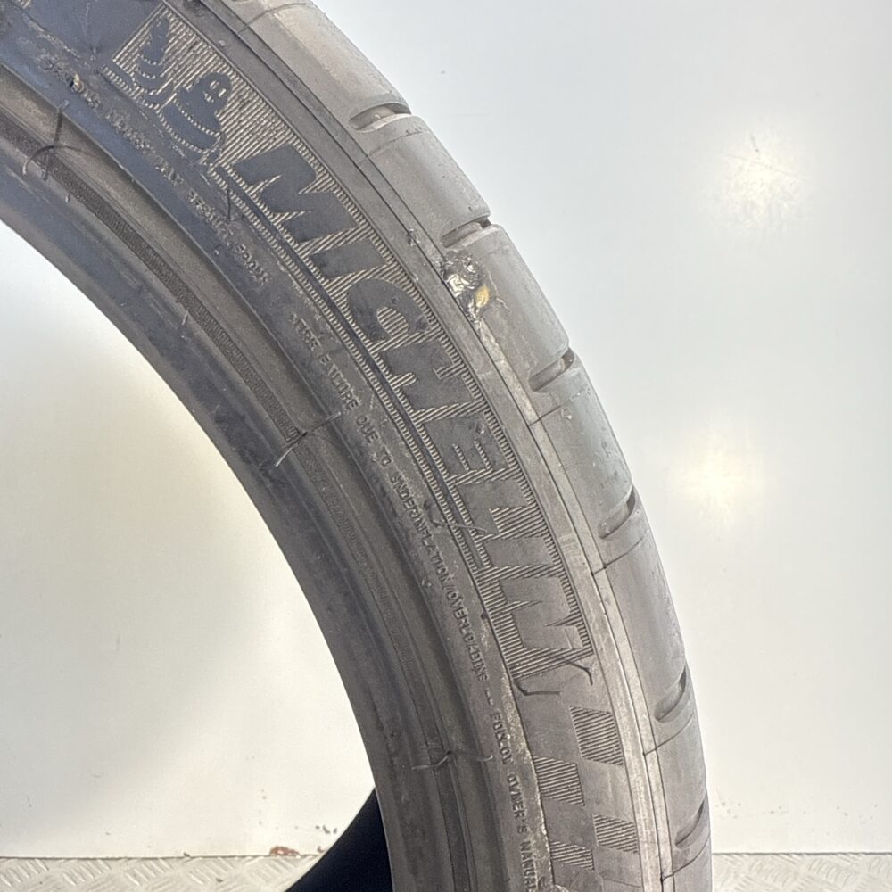 Gomme Usate 325 30 ZR19 XL 105Y Michelin Pilot Super Sport 74% Estive | Gomme Usate | PrimaGomme.it Gomme usate 325 30 ZR19 Michelin Pilot Super Sport - foto 2