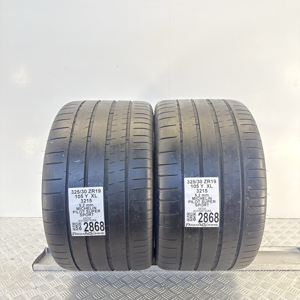 Gomme Usate 325 30 ZR19 XL 105Y Michelin Pilot Super Sport 74% Estive | Gomme Usate | PrimaGomme.it Gomme usate 325 30 ZR19 Michelin Pilot Super Sport - foto 11