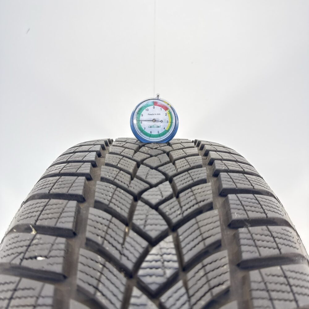 Gomma Usata 225 50 R17 XL 98V Goodyear Ultra Grip Performance + 95% Invernale | Gomme Usate | PrimaGomme.it Gomma usata 225 50 R17 Goodyear Ultra Grip Performance + - foto 8