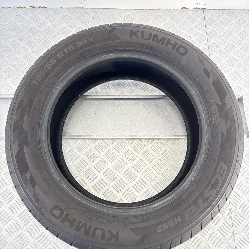 Gomme Usate 195 55 R15 85V Kumho Ecsta HS52 Estive | Gomme Usate | PrimaGomme.it Gomme usate 195 55 R15 Kumho Ecsta HS52 - foto 4