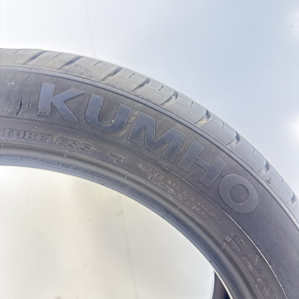 Gomma Usata 215 50 ZR17 95W Kumho Ecsta HS51 Estivo | Gomme Usate | PrimaGomme.it Gomma usata 215 50 ZR17 Kumho Ecsta HS51 - foto 2