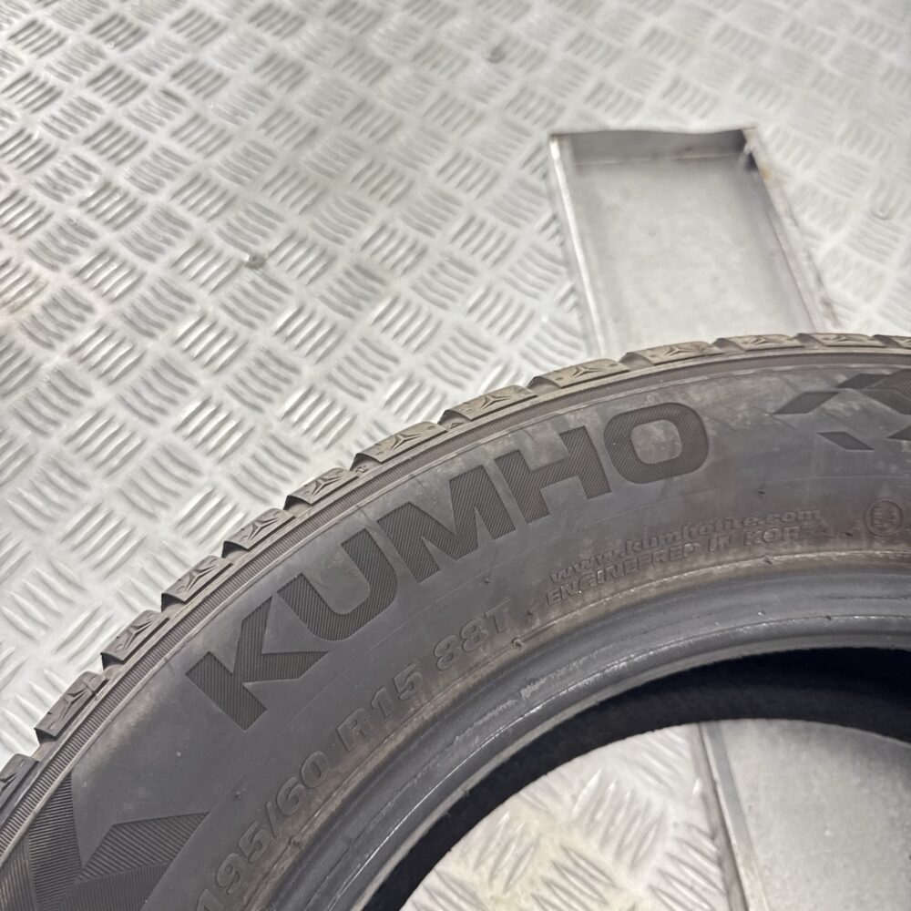Gomma Usata 195 60 R15 88T Kumho Wintercraft WP52+ 85% Invernale | Gomme Usate | PrimaGomme.it Gomma usata 195 60 R15 Kumho Wintercraft WP52+ - foto 3