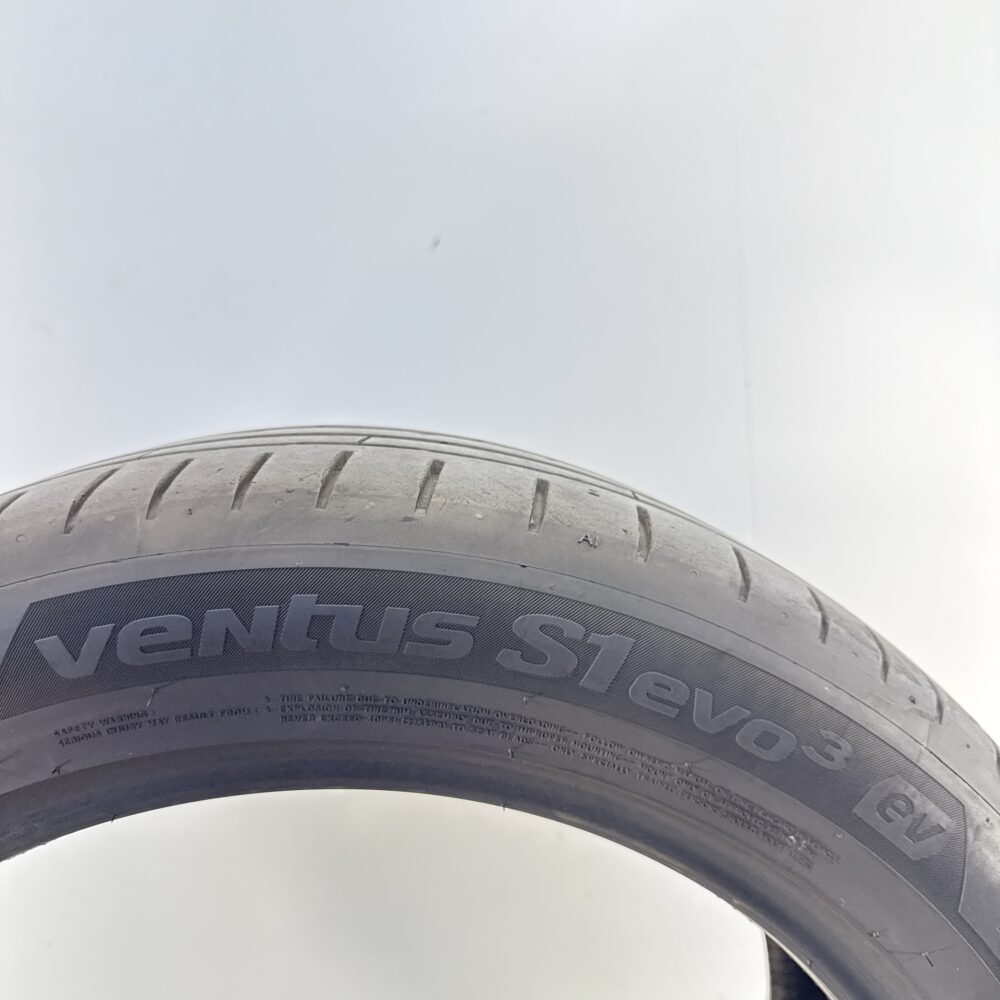 Gomme Usate 255 45 R19 XL 104W Hankook Ventus S1 Evo 3 EV 83% Estive | Gomme Usate | PrimaGomme.it Gomme usate 255 45 R19 Hankook Ventus S1 Evo 3 EV