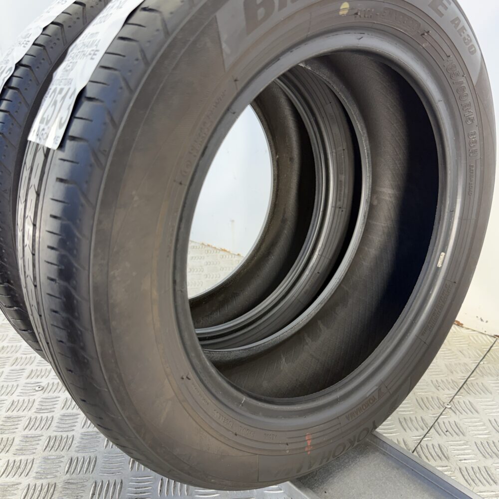 Gomme Usate 185 60 R15 XL 88H Yokohama Bluearth-FE AE30 80% Estive | Gomme Usate | PrimaGomme.it Gomme usate 185 60 R15 Yokohama Bluearth-FE AE30 - foto 6