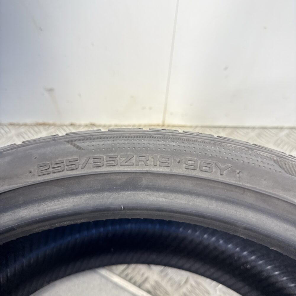 Gomme Usate 255 35 ZR19 96Y Hankook Ventus V12 Evo 2 76% Estive | Gomme Usate | PrimaGomme.it Gomme usate 255 35 ZR19 Hankook Ventus V12 Evo 2 - foto 2