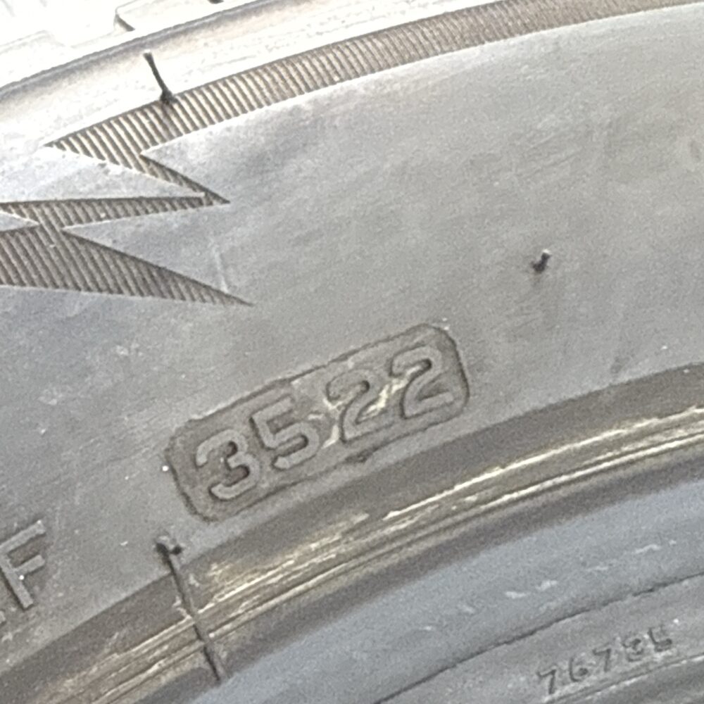 Gomme Usate 185 60 R15 88T Bridgestone Blizzak LM005 74% Invernali | Gomme Usate | PrimaGomme.it BRIDGESTONE Blizzak LM005 185/60 R15 88T, dettaglio fotografico 6