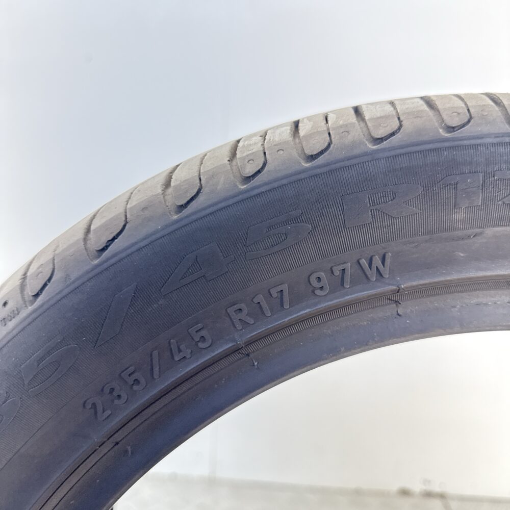 Gomma Usata 235 45 R17 XL 97W Pirelli Cinturato P7 79% Estivo | Gomme Usate | PrimaGomme.it Gomma usata 235 45 R17 Pirelli Cinturato P7