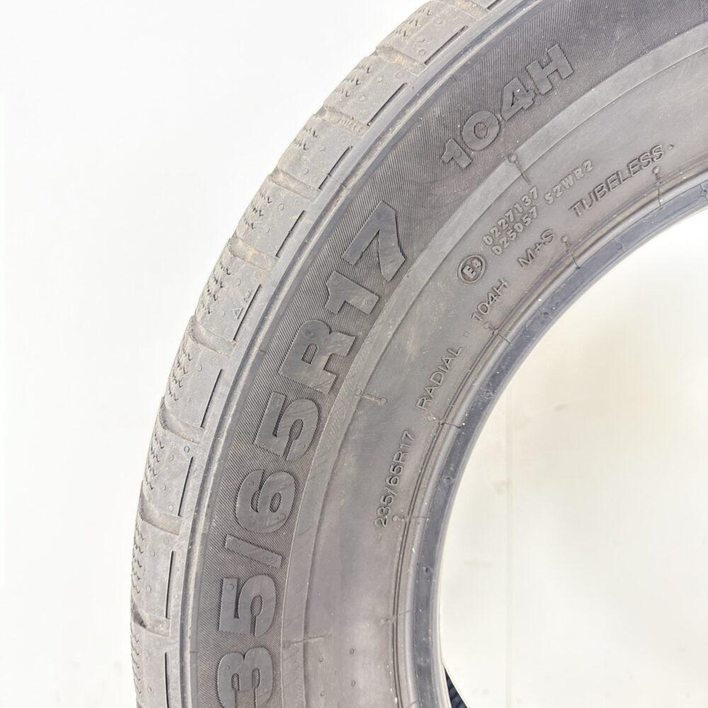 Gomma Usata 235 65 R17 104H Continental 4x4 WinterContact 73% Invernale | Gomme Usate | PrimaGomme.it Gomma usata 235 65 R17 Continental 4x4 WinterContact - foto 4