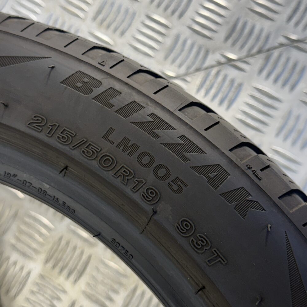 Gomma Usata 215 50 R19 93T Bridgestone Blizzak LM005 Invernale | Gomme Usate | PrimaGomme.it Gomma usata 215 50 R19 Bridgestone Blizzak LM005