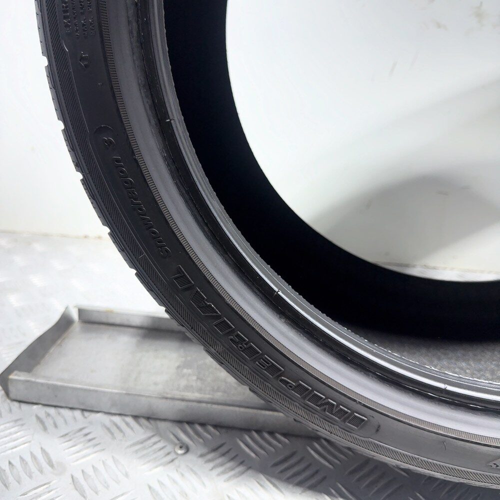 Gomme usate IMPERIAL Ice-Plus S210 255/35 R19 96V – foto 11 | Prima Gomme IMPERIAL Ice-Plus S210 255/35 R19 96V, dettaglio fotografico 11