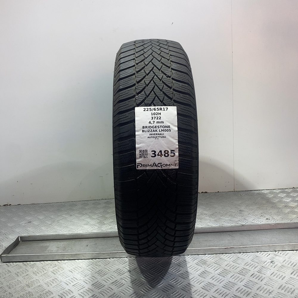 Gomma usata BRIDGESTONE Blizzak LM005 225/65 R17 102H | Prima Gomme Gomma usata BRIDGESTONE Blizzak LM005 225/65 R17 102H