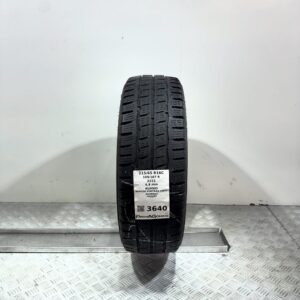 Gomma Usata 215 65 R16C 109/107R Kumho Winter Portran CW51 Invernale