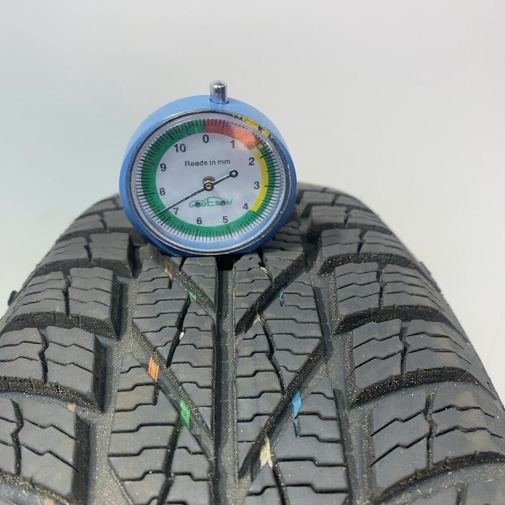 Gomma usata Gislaved Euro Frost 5 165/70 R14 81T – foto 02 | Prima Gomme Gislaved Euro Frost 5 165/70 R14 81T, dettaglio fotografico 2