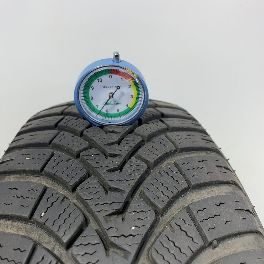 Gomma usata FALKEN Eurowinter HS01 195/65 R15 91T – foto 02 | Prima Gomme FALKEN Eurowinter HS01 195/65 R15 91T, dettaglio fotografico 2