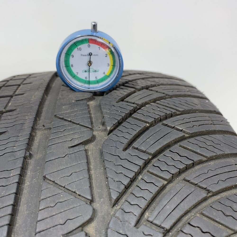 Gomma usata MICHELIN PILOT ALPIN PA4 235/45 R17 97V – foto 02 | Prima Gomme MICHELIN PILOT ALPIN PA4 235/45 R17 97V, dettaglio fotografico 2