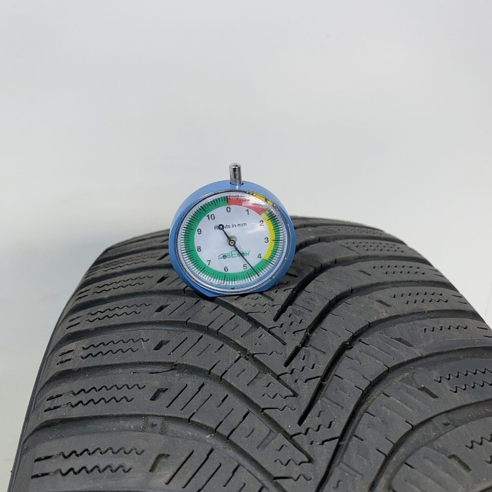 Gomma usata HANKOOK Winter I*Cept RS2 205/60 R15 91H – foto 02 | Prima Gomme HANKOOK Winter I*Cept RS2 205/60 R15 91H, dettaglio fotografico 2